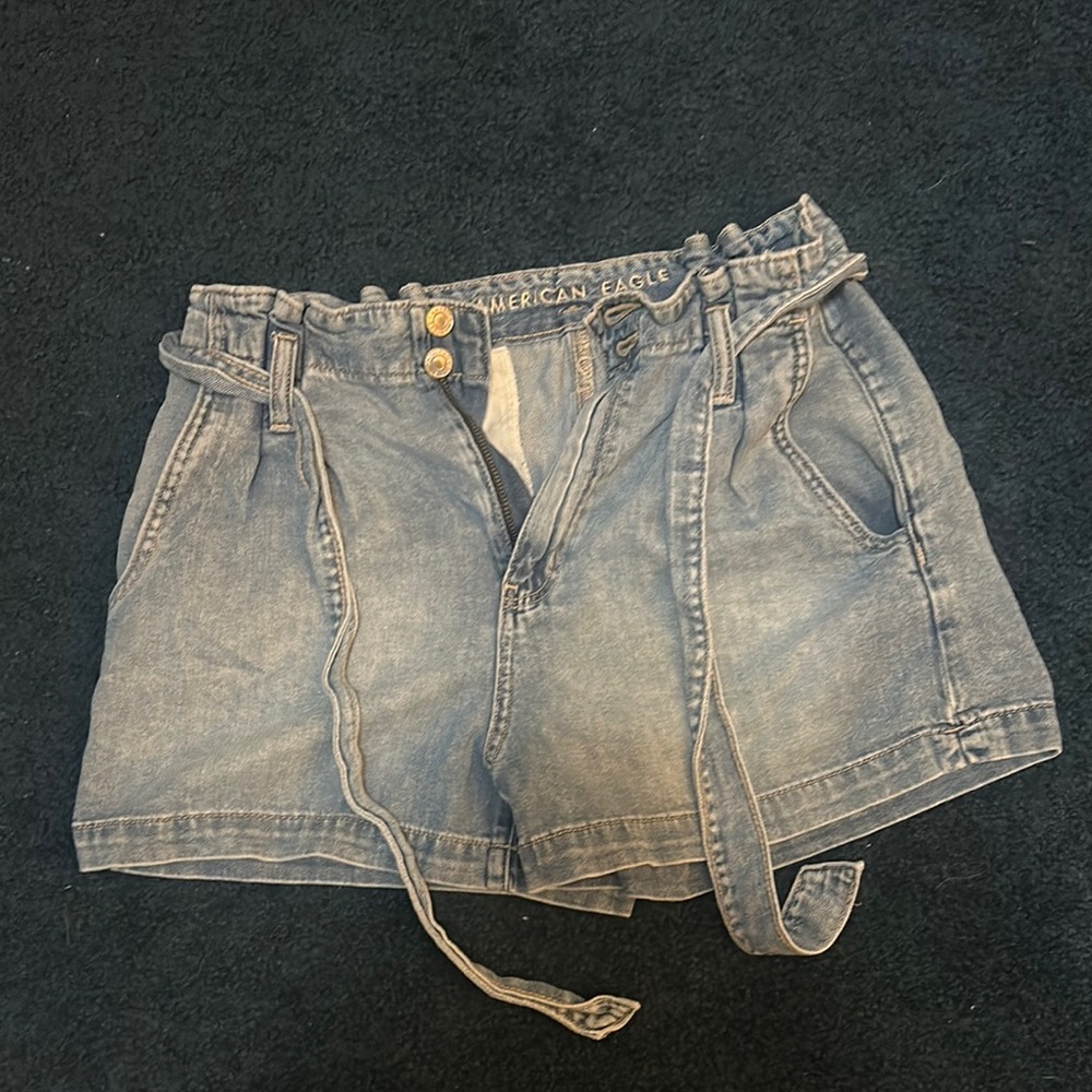 American Eagle Outfitters Light Blue mom Jean Shorts